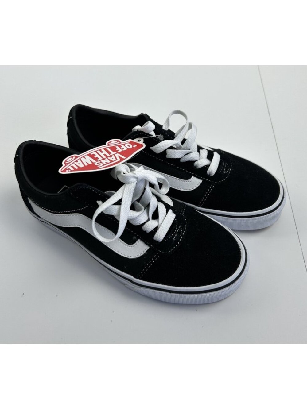 VANS Ward Black - Women’s 7 New With Tags